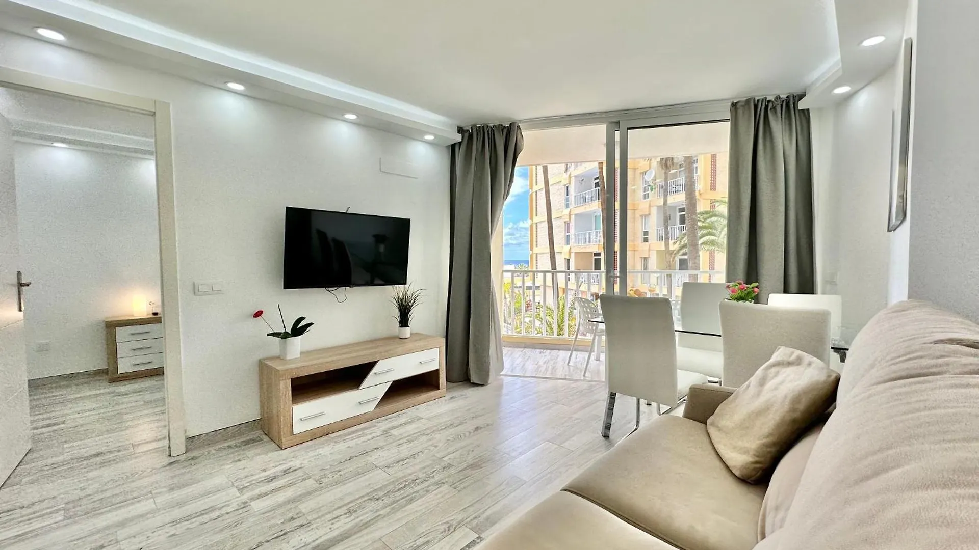 Torres De Yomely - M1C Apartment Arona  Spain